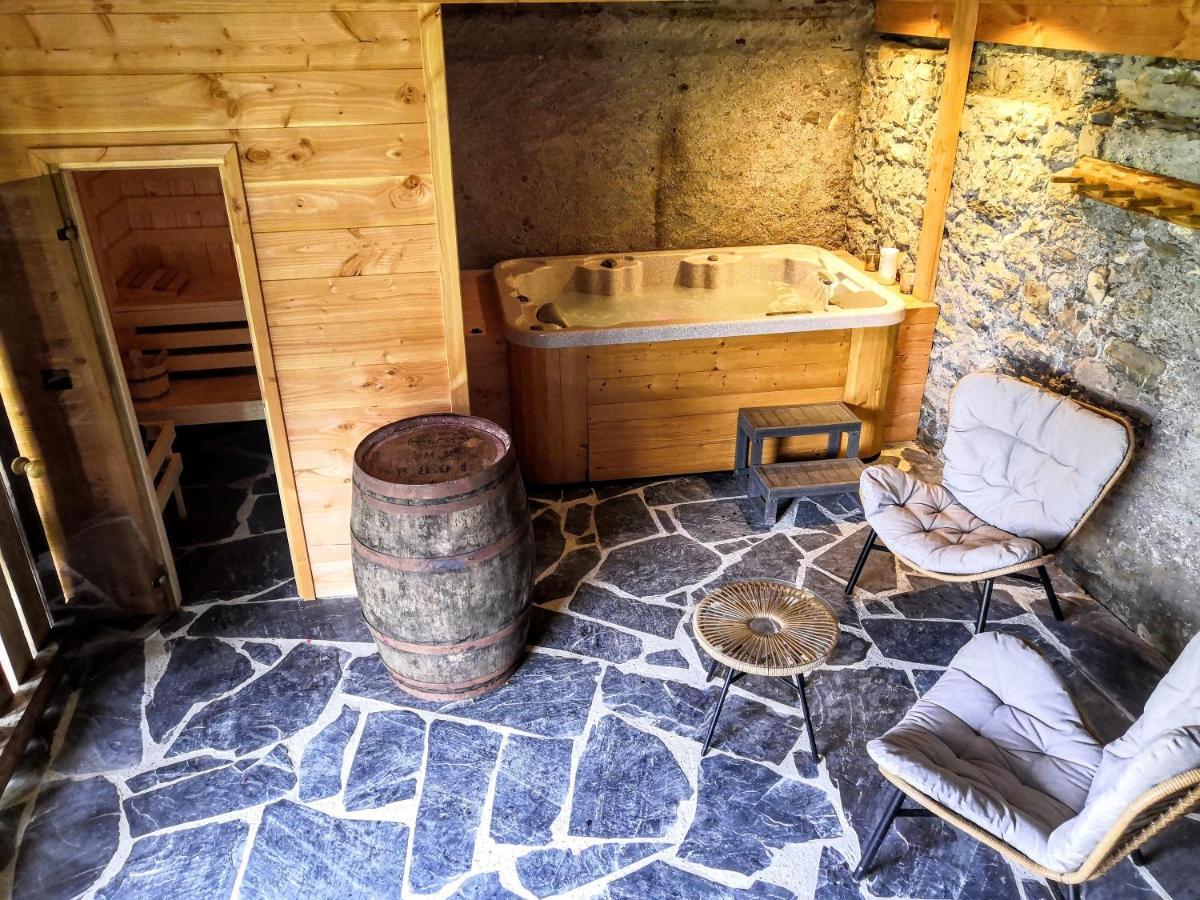 Chez Lucienne, Jacuzzi Et Sauna Samoëns Exterior foto